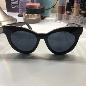 Karen walker “ starburst “ sunglasses